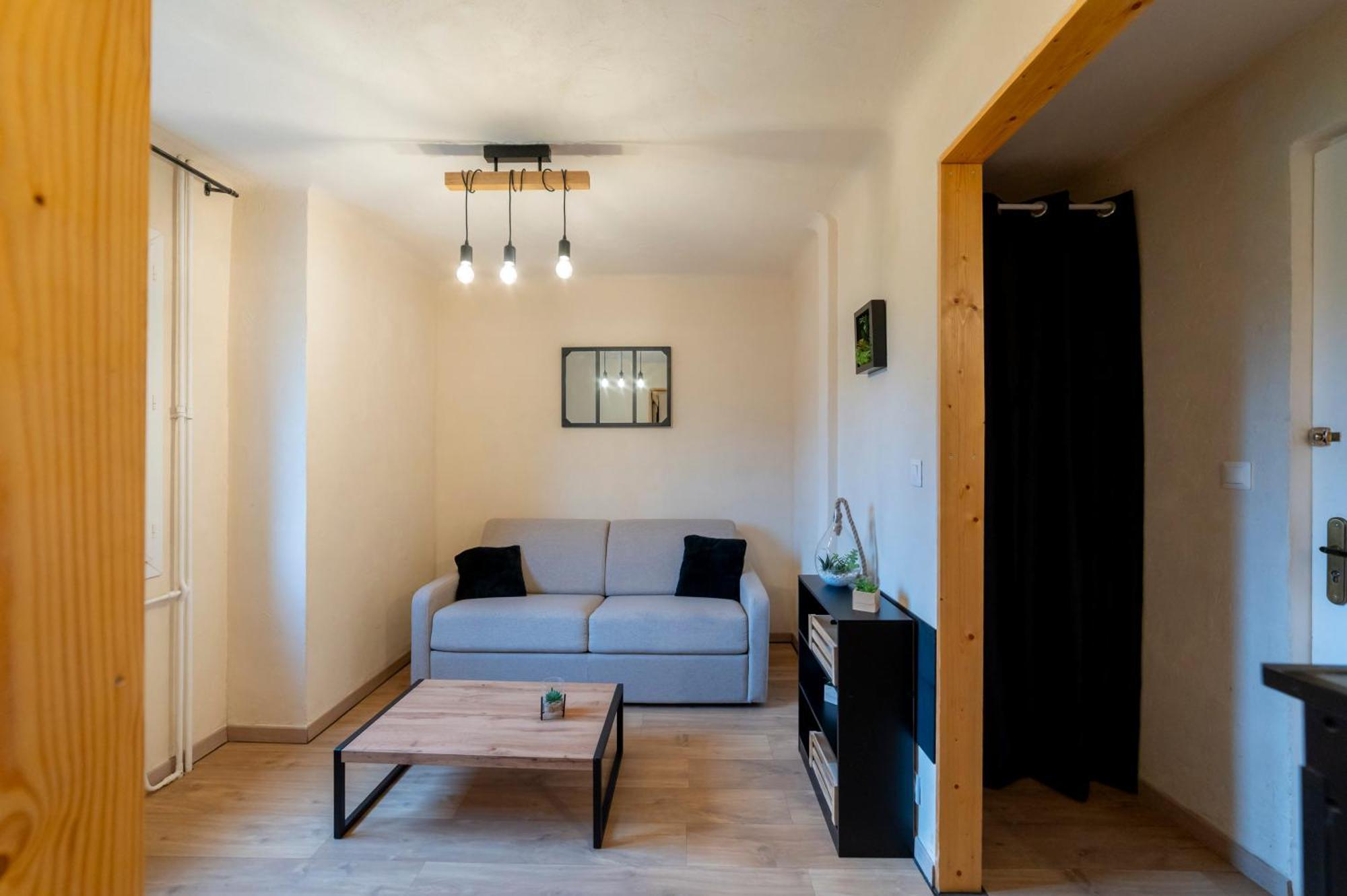 La Galleanne Studio Agreable Et Chaleureux Briançon Eksteriør billede